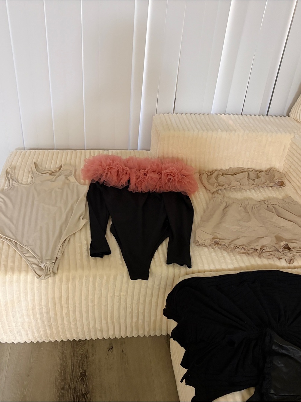 SHEIN Bundle - Picture 14 of 16